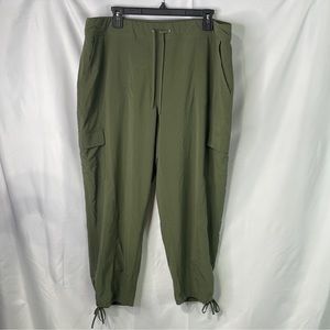 Chico’s Zenergy Olive Pull-On Cargo Pants
